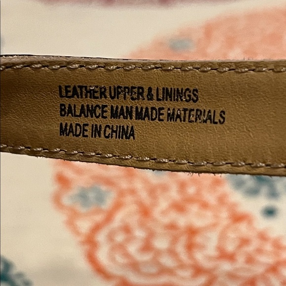 Crown by Born Women's Metallic Gladiator Sandals size 9 - Picture 8 of 11